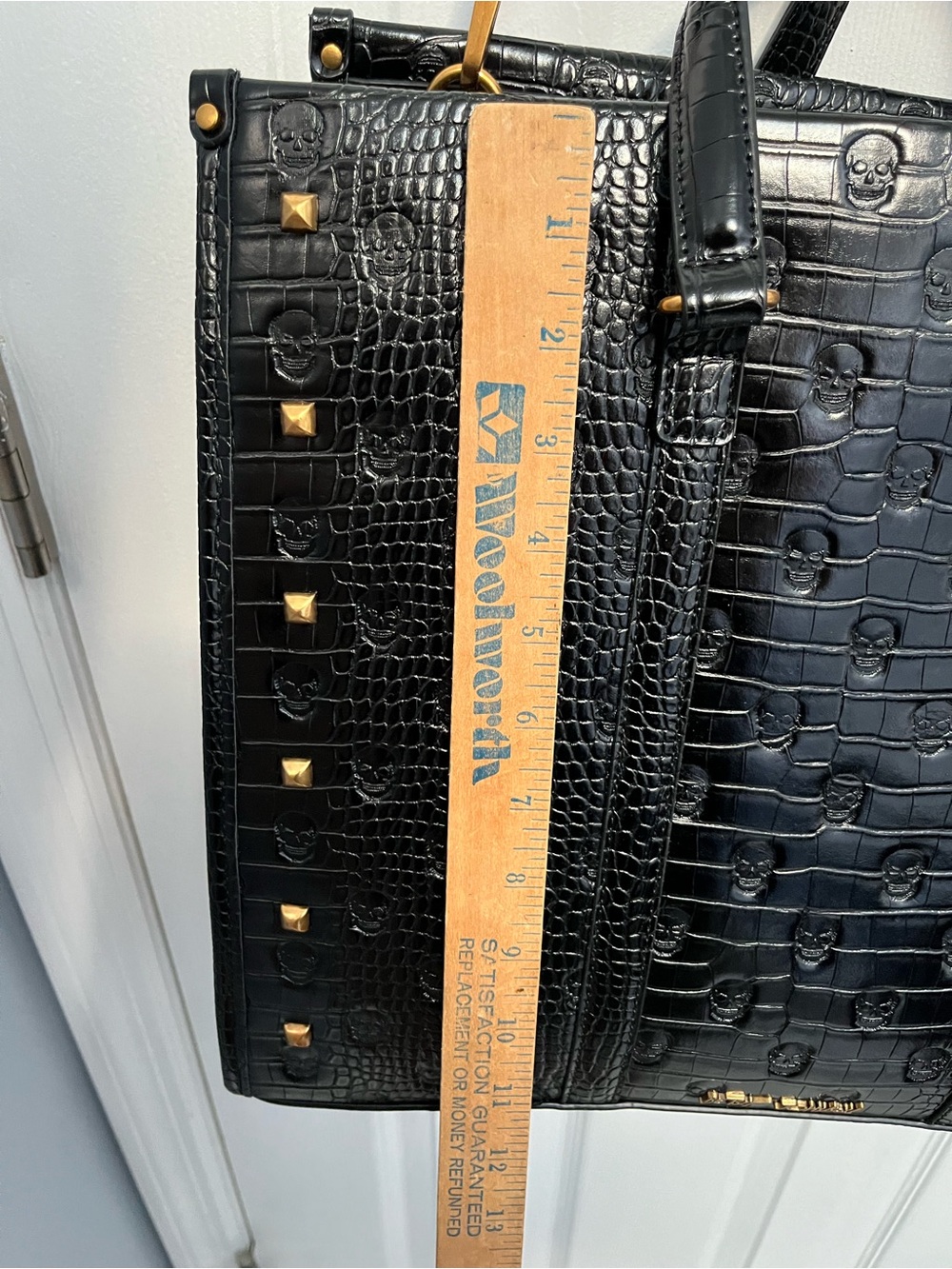 Betsey Johnson Black Skull Studded Shoulder Crossbody Gold Hardware Charm Goth - Picture 8 of 16